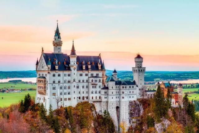 德国环游攻略 | 新天鹅城堡、柏林墙、黑森林……新年旅行打卡