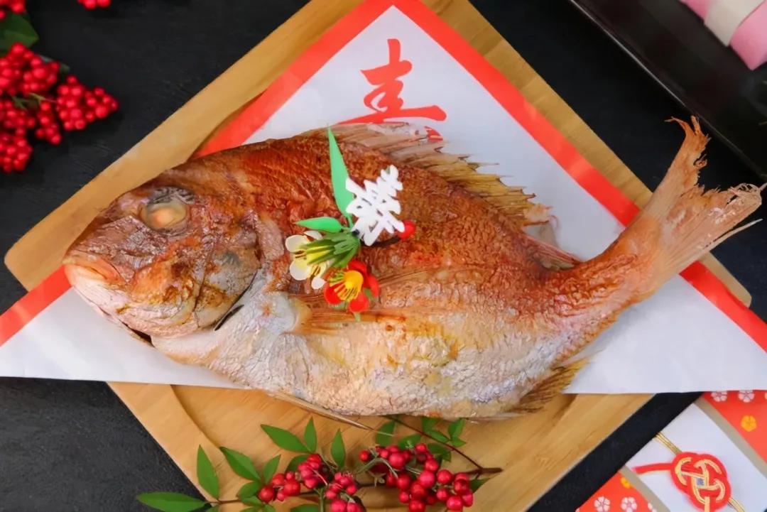 杭州高考日语培训，日本人过年吃什么？这些年菜道道都有特殊寓意